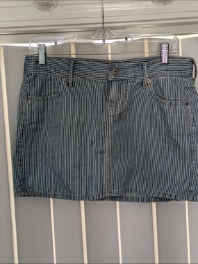 Old Navy Blue Pinstripe Denim Mini Skirt Sz 2
